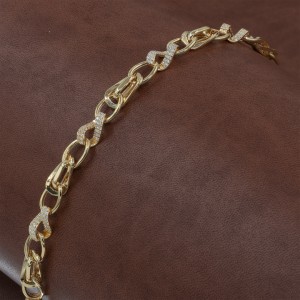925 Sterling Silver Women's Bracelet with Shiny Gold Tone and Curved Geometric Links 925 Sterling Silver Women's Bracelet with Shiny Gold Tone and Curved Geometric Links