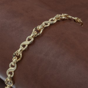Silver Bracelet in Infinity Chain Design Made of 925 Sterling Silver in Gold Color Silver Bracelet in Infinity Chain Design Made of 925 Sterling Silver in Gold Color