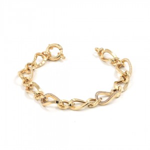 Turkish Bracelet in Gold Color Made of Sterling Silver with Interlocking Curved Rings Design Turkish Bracelet in Gold Color Made of Sterling Silver with Interlocking Curved Rings Design