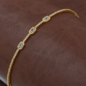 Sterling Silver Tennis Bracelet in Gold with Three Large White Zircon Stones Sterling Silver Tennis Bracelet in Gold with Three Large White Zircon Stones