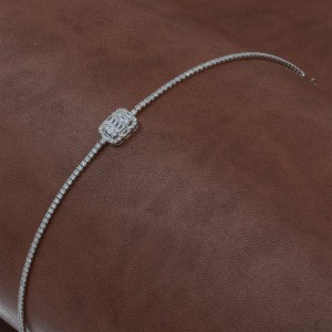 سوار فضة للنساء بتصميم سلسلة مزين بحجارة زركون الأبيض بشكل هندسي سوار فضة للنساء بتصميم سلسلة مزين بحجارة زركون الأبيض بشكل هندسي