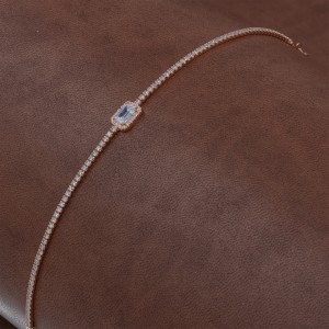 925 Sterling Silver Rectangular Tennis Bracelet with Pure Zircon Stone 925 Sterling Silver Rectangular Tennis Bracelet with Pure Zircon Stone