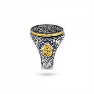 خاتم فضة فاخر للرجال مزين بعبارة "المرء مع من أحب" وأحجار زركون زرقاء خاتم فضة فاخر للرجال مزين بعبارة "المرء مع من أحب" وأحجار زركون زرقاء