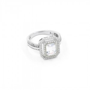 Sterling Silver Ring for Women Studded with a Transparent Cubic Zircon Stone Sterling Silver Ring for Women Studded with a Transparent Cubic Zircon Stone