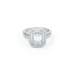 Sterling Silver Ring for Women Studded with a Transparent Cubic Zircon Stone Sterling Silver Ring for Women Studded with a Transparent Cubic Zircon Stone